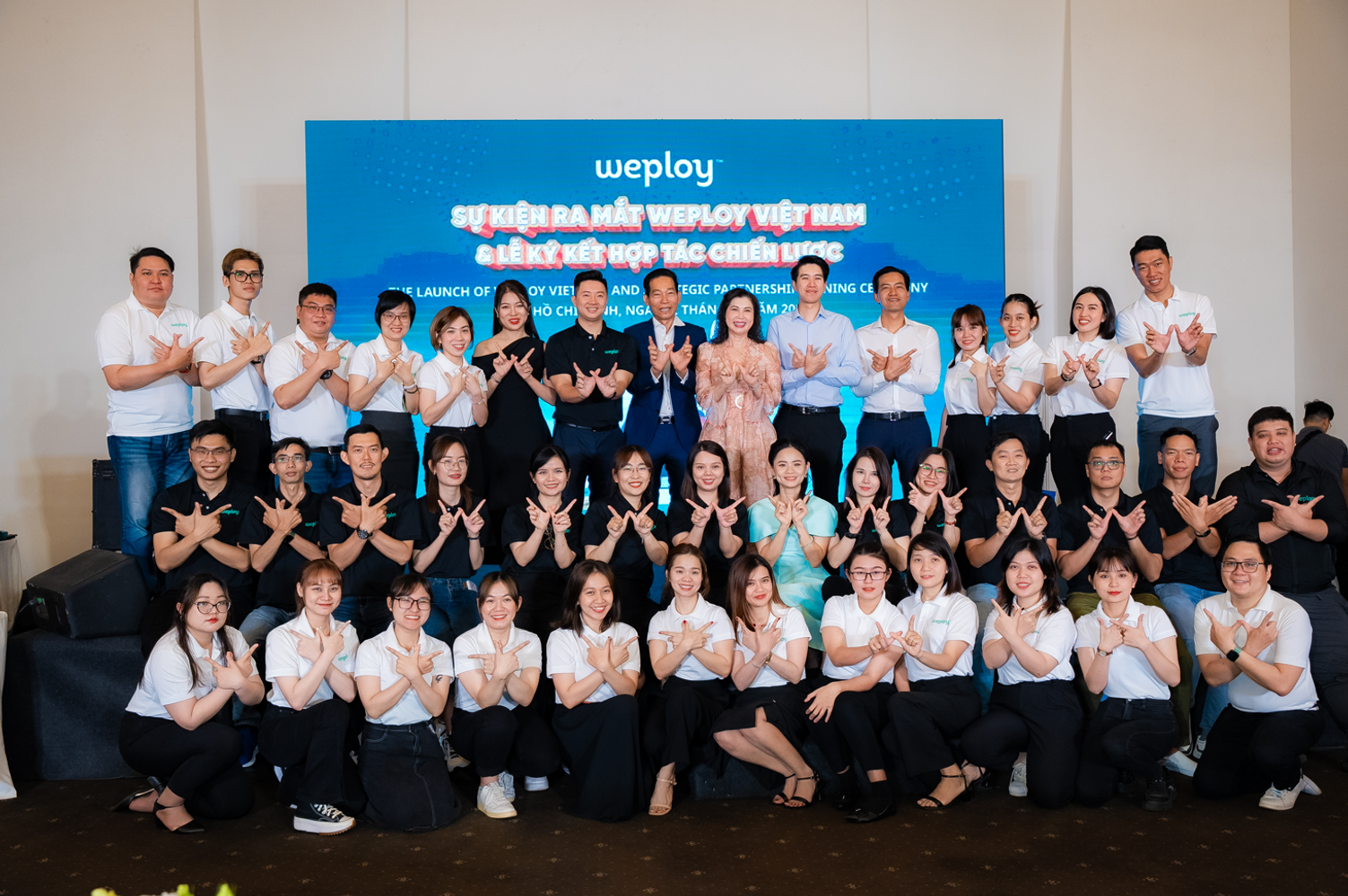 cong-ty-co-phan-weploy-vietnam