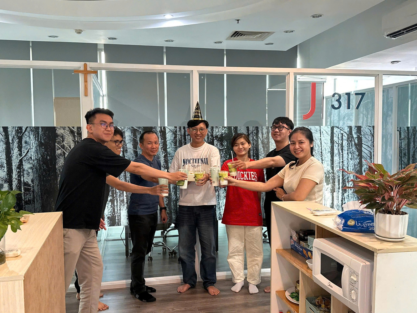 cong-ty-tnhh-phat-trien-cong-nghe-j317