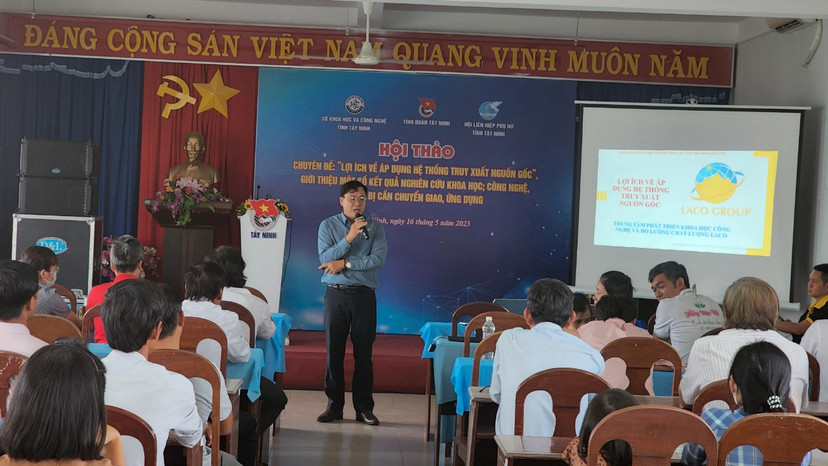 z4349833069959_0658ec5493c06f1b5fad88d73e63aa00 - Lưu Anh Dũng.jpg