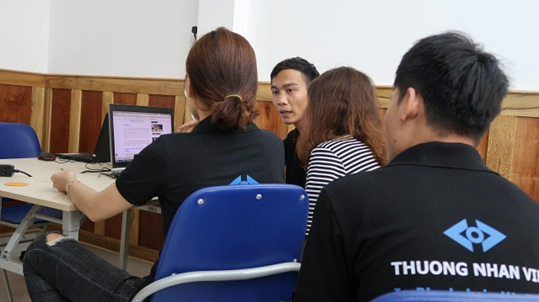 Công ty TNHH Công Nghệ Tin Học Thương Nhân Việt
