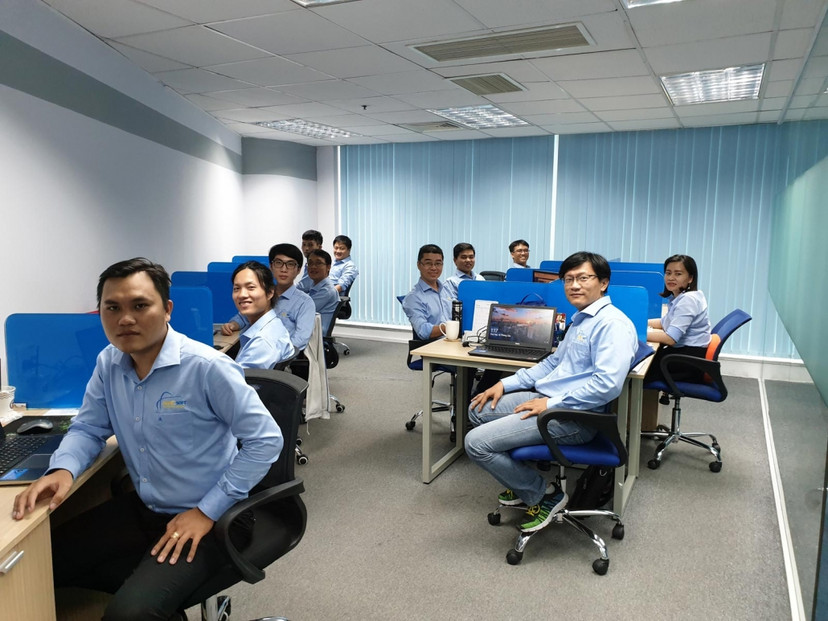 auvietsoft-office-area-optimized-1030x773 - Lu Thi Thu Thao.jpg