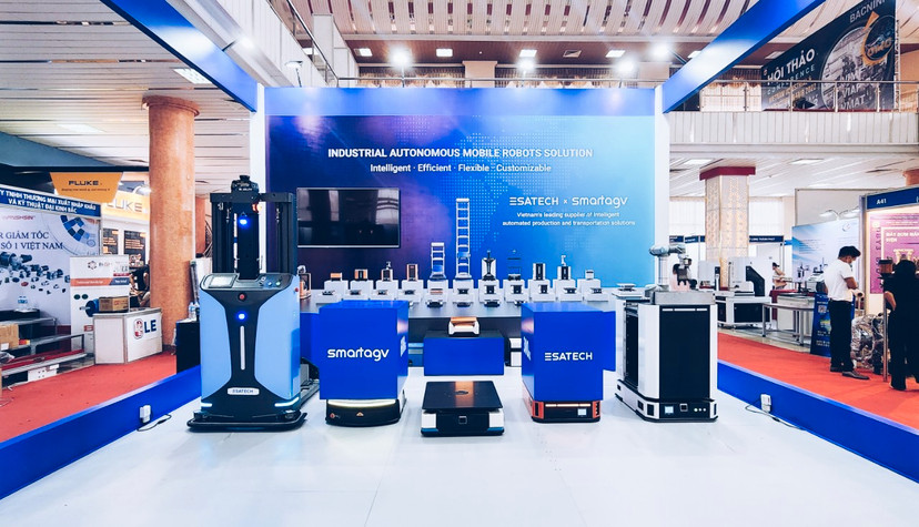 ESATECH-ảnh 1 - Hà Thu.jpg