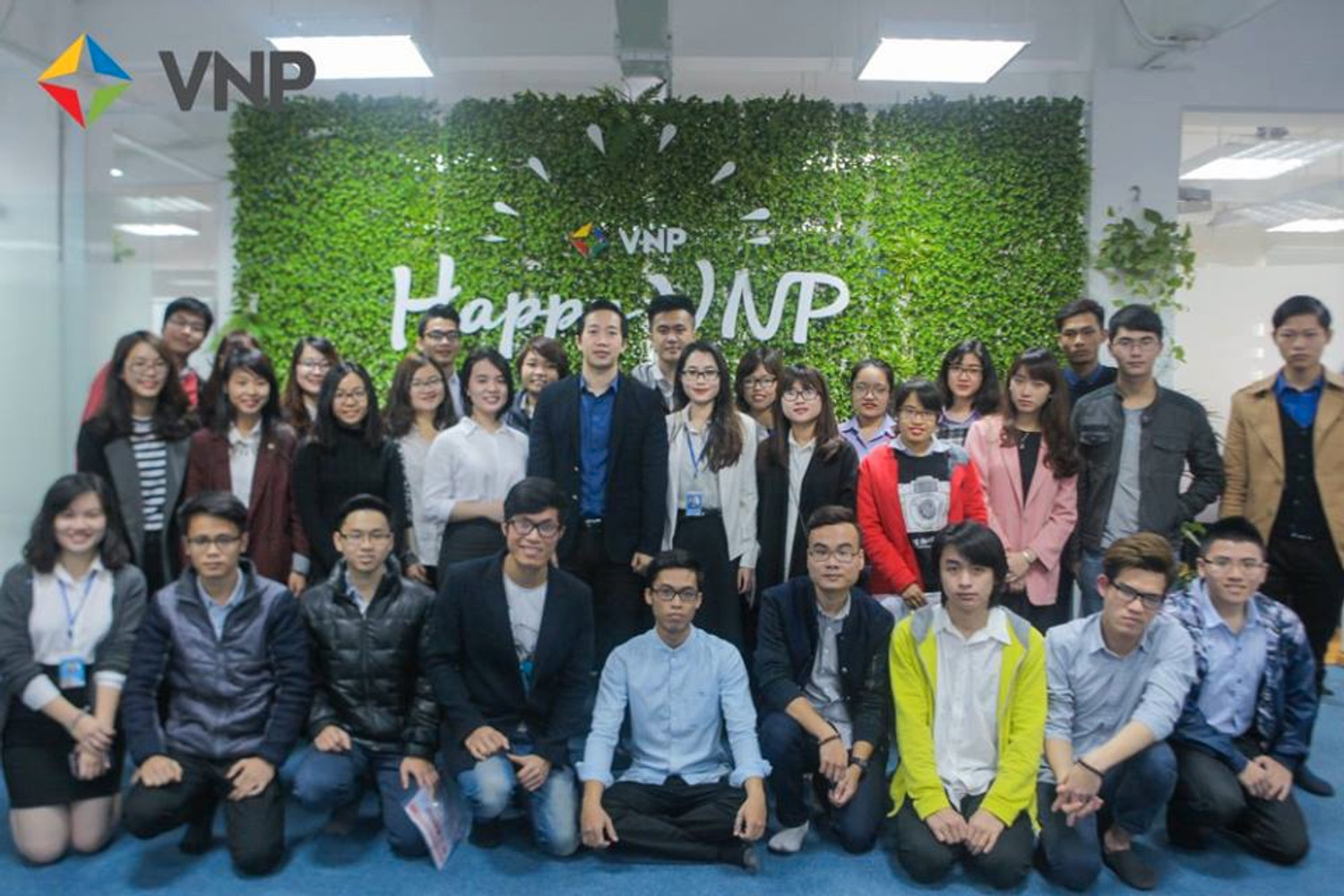 CÔNG TY CỔ PHẦN VNP GROUP