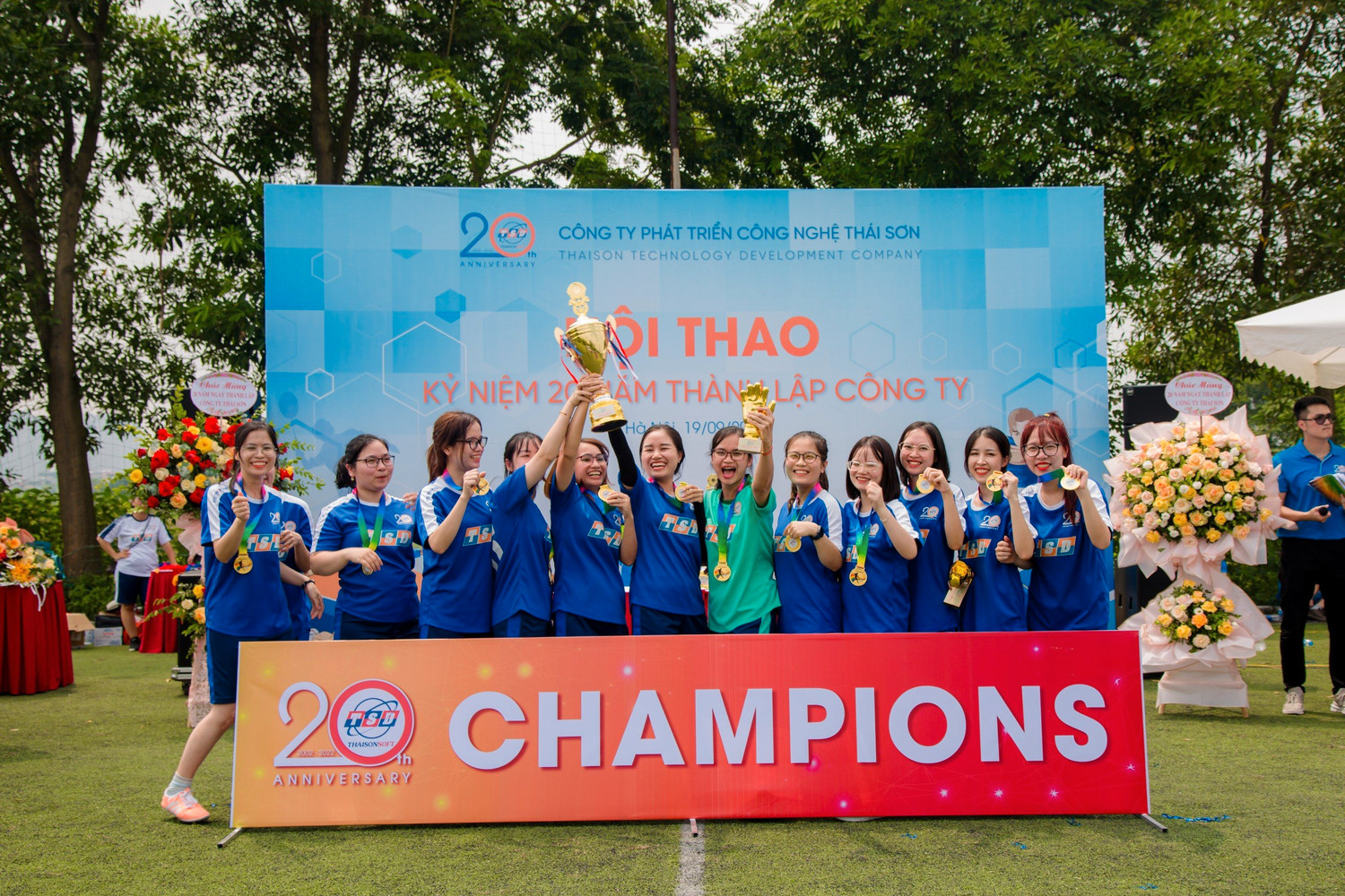 cong-ty-tnhh-phat-trien-cong-nghe-thai-son