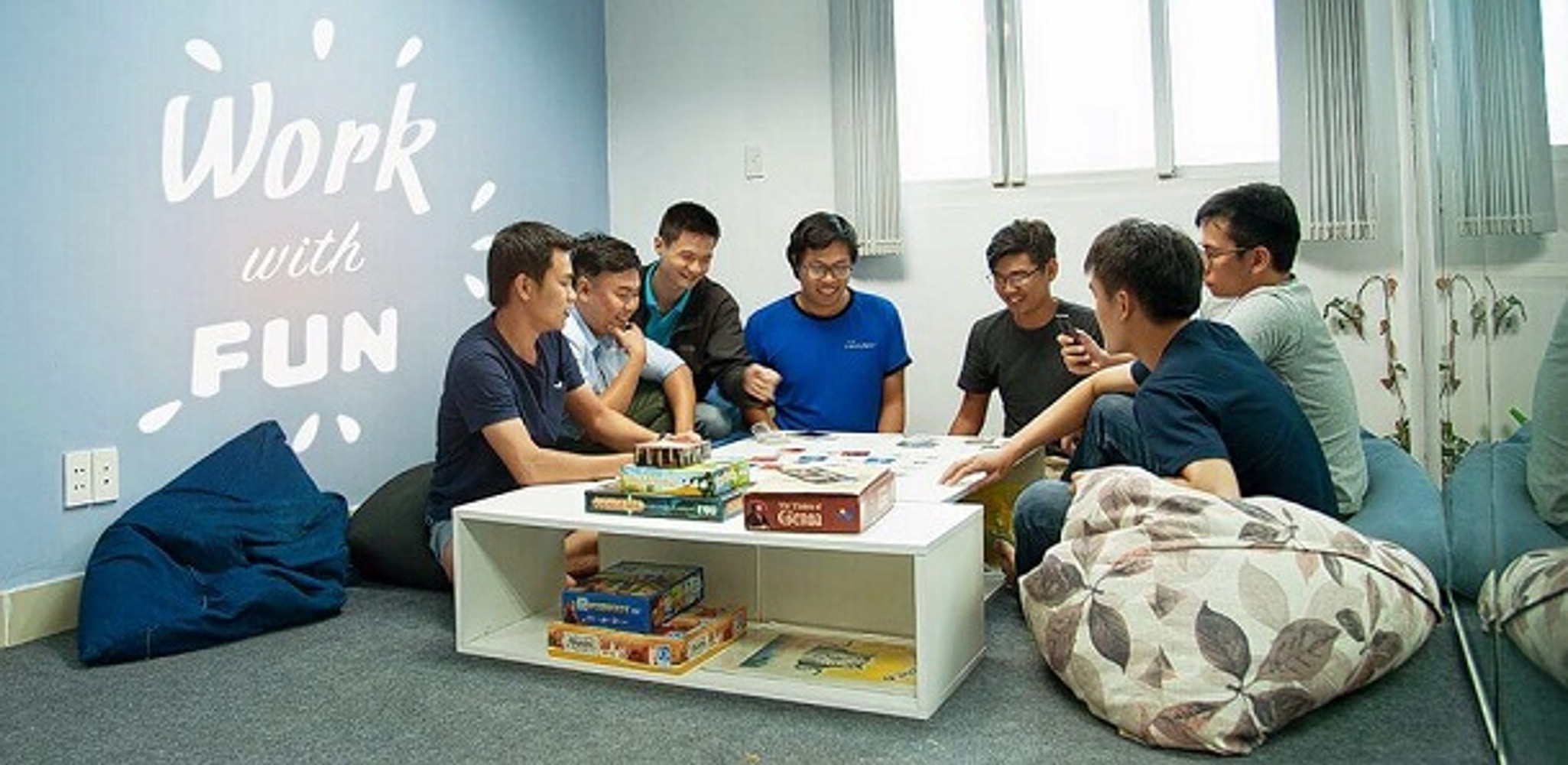 cong-ty-tnhh-floating-cube-studios-viet-nam-2