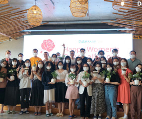 DataHouse Asia