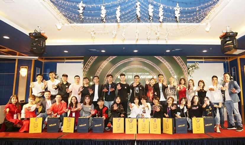 PGCom-group-image-1.jpg