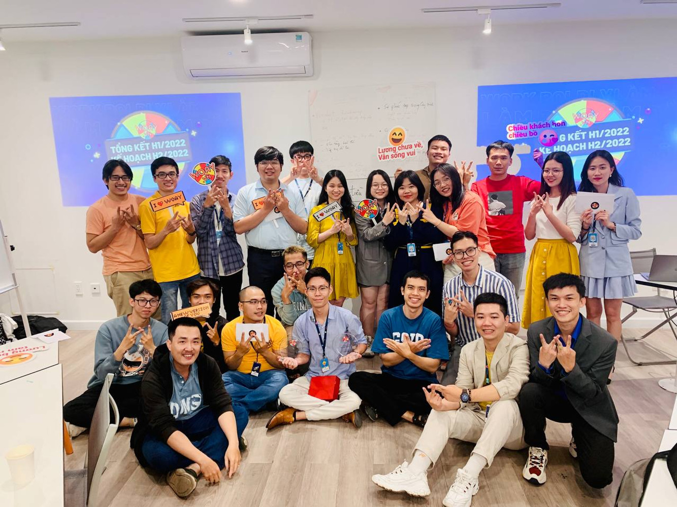 cong-ty-co-phan-woay