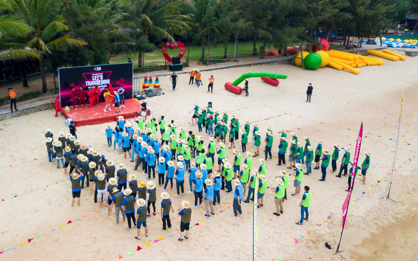 dbfcbd81-9330-4a23-a248-81b33c4d6ad5 - Helen Yip.jpg