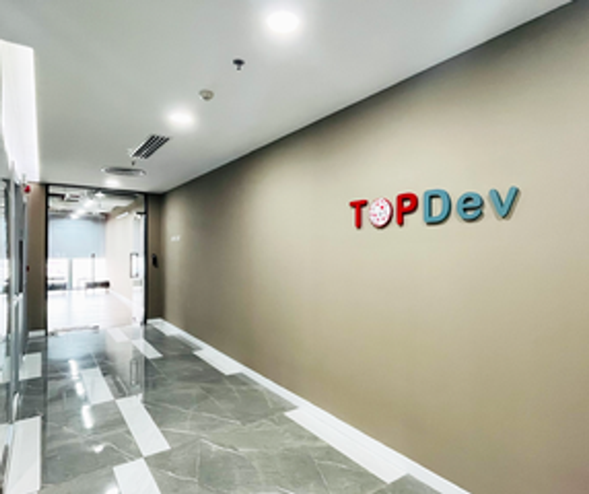 topdev-s-sale-team