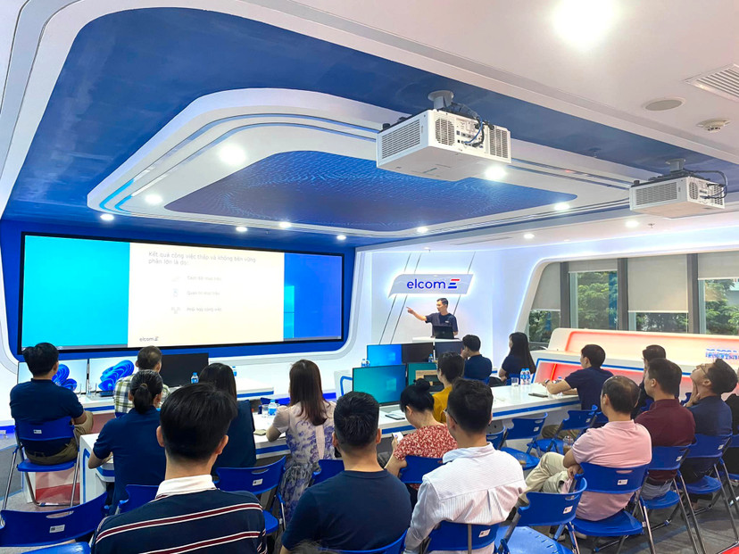 364806510_1734050147025149_2811581494544218101_n - Phan Thảo Linh.jpg