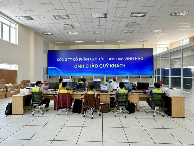 photo_6057559524694408195_y - Helen Yip.jpg